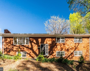 3535 Memorial Street - Photo Thumbnail 1