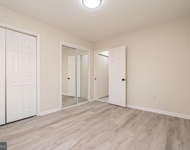 3535 Memorial Street - Photo Thumbnail 32