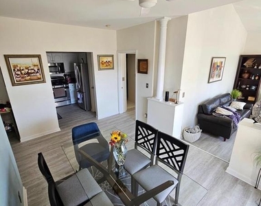 1720 Lake Shore Crest Drive - Photo Thumbnail 7