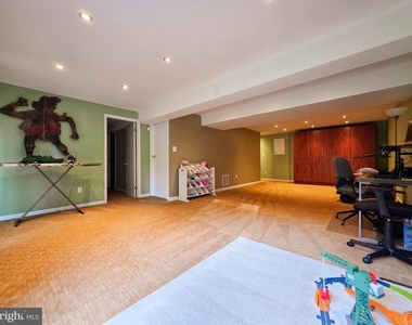 9910 Kingsbridge Drive - Photo Thumbnail 26