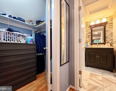 9910 Kingsbridge Drive - Photo Thumbnail 19