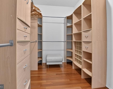5124 Kenwood Drive - Photo Thumbnail 30