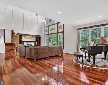 5124 Kenwood Drive - Photo Thumbnail 16