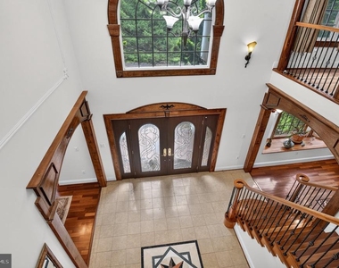 5124 Kenwood Drive - Photo Thumbnail 18