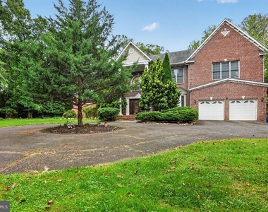 5124 Kenwood Drive - Photo Thumbnail 40