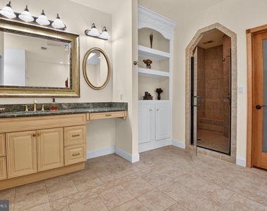 5124 Kenwood Drive - Photo Thumbnail 28