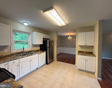6468 Duhollow Road - Photo Thumbnail 4