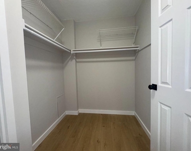 501 Slaters Lane - Photo Thumbnail 39