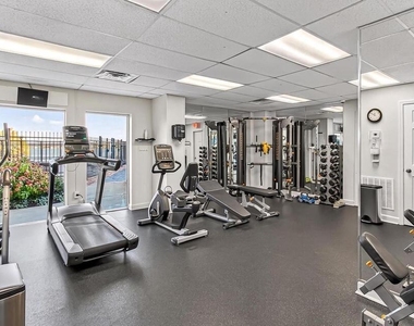 501 Slaters Lane - Photo Thumbnail 51