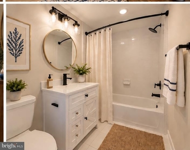 501 Slaters Lane - Photo Thumbnail 41