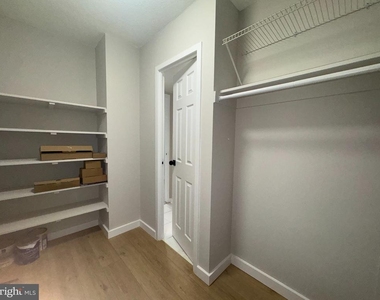 501 Slaters Lane - Photo Thumbnail 40