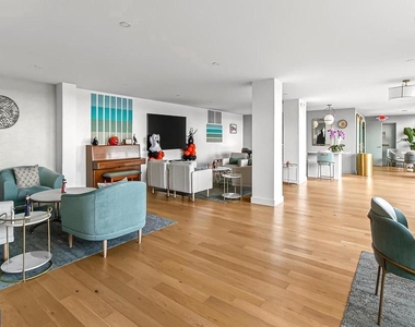 501 Slaters Lane - Photo Thumbnail 53