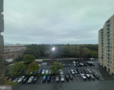501 Slaters Lane - Photo Thumbnail 19