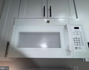 501 Slaters Lane - Photo Thumbnail 26