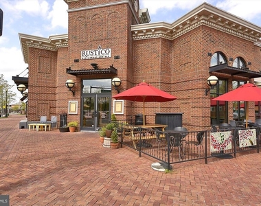 501 Slaters Lane - Photo Thumbnail 57