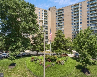 501 Slaters Lane - Photo Thumbnail 1