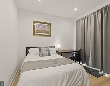 119 Greenwich Street - Photo Thumbnail 23