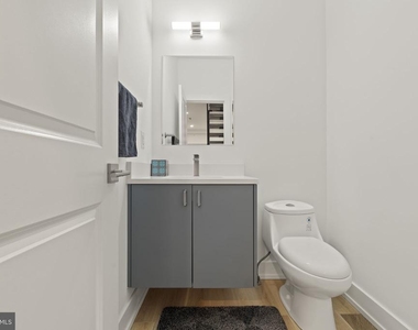 119 Greenwich Street - Photo Thumbnail 21