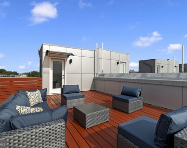 119 Greenwich Street - Photo Thumbnail 6