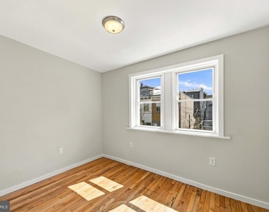 740 Christian Street - Photo Thumbnail 12