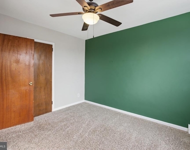 8119 Terry Street - Photo Thumbnail 7