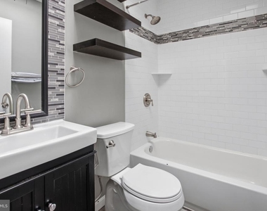8119 Terry Street - Photo Thumbnail 10