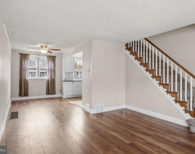 8119 Terry Street - Photo Thumbnail 9