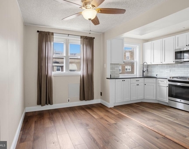 8119 Terry Street - Photo Thumbnail 4