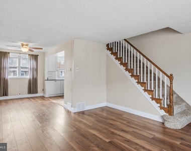 8119 Terry Street - Photo Thumbnail 5