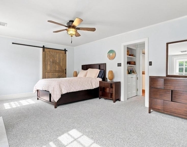 1011 Washington Lane - Photo Thumbnail 31