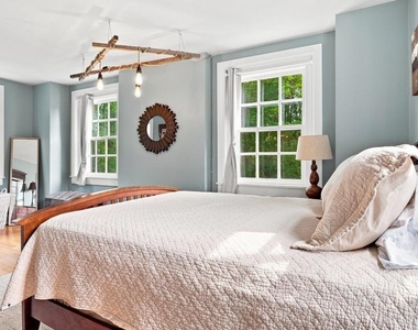 1011 Washington Lane - Photo Thumbnail 25