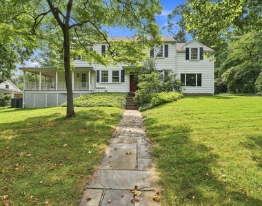 1011 Washington Lane - Photo Thumbnail 44