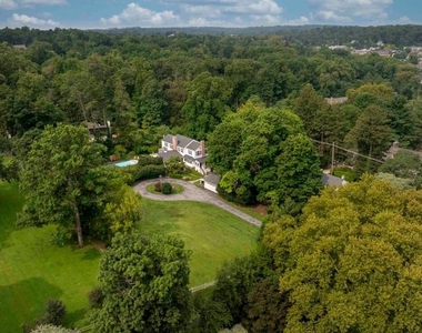 1011 Washington Lane - Photo Thumbnail 63