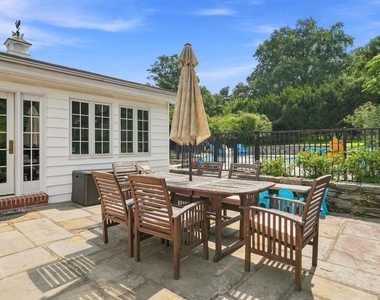 1011 Washington Lane - Photo Thumbnail 57