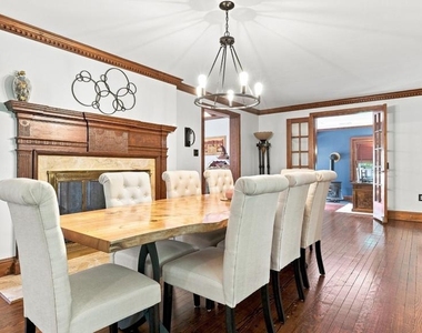 1011 Washington Lane - Photo Thumbnail 9