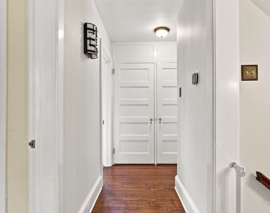 1011 Washington Lane - Photo Thumbnail 29