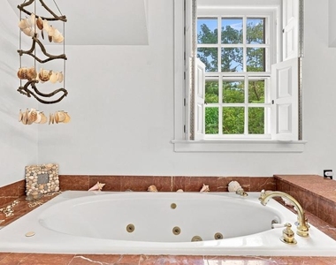 1011 Washington Lane - Photo Thumbnail 39