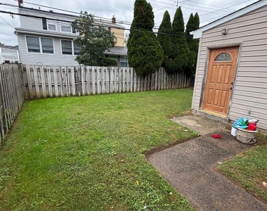 1420 Greenway Road - Photo Thumbnail 16