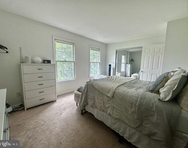 1204 N Glen Drive - Photo Thumbnail 17