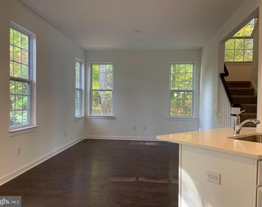 15 Graham Drive - Photo Thumbnail 11