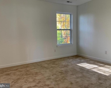 15 Graham Drive - Photo Thumbnail 13