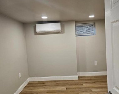 924 Bellevue Avenue - Photo Thumbnail 4