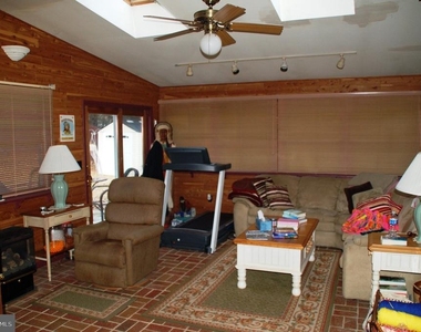 176 Kenton Drive - Photo Thumbnail 5