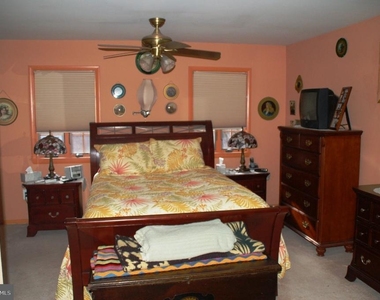 176 Kenton Drive - Photo Thumbnail 13