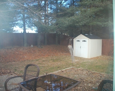 176 Kenton Drive - Photo Thumbnail 9