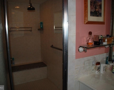 176 Kenton Drive - Photo Thumbnail 14