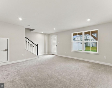 114 Spyglass Hill Drive - Photo Thumbnail 7
