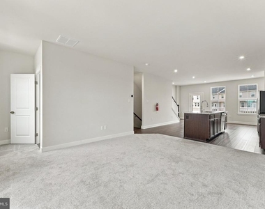 114 Spyglass Hill Drive - Photo Thumbnail 12