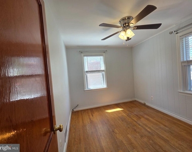 6412 Foster Street - Photo Thumbnail 10