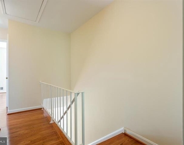 2105 Bucknell Terrace - Photo Thumbnail 12